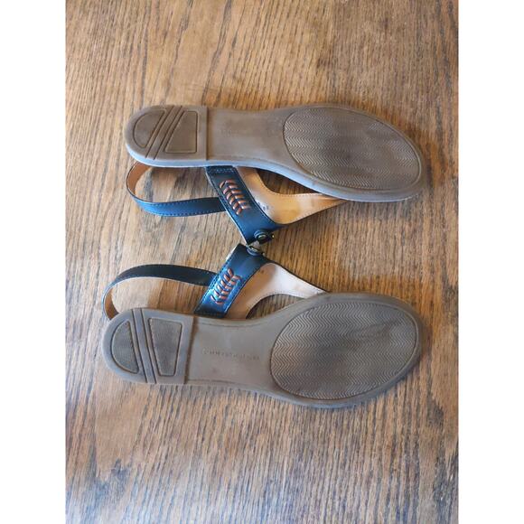 Tommy Hilfiger Women's Size 10M Black Thong Sandals Gold Logo Hardware - Picture 7 of 8